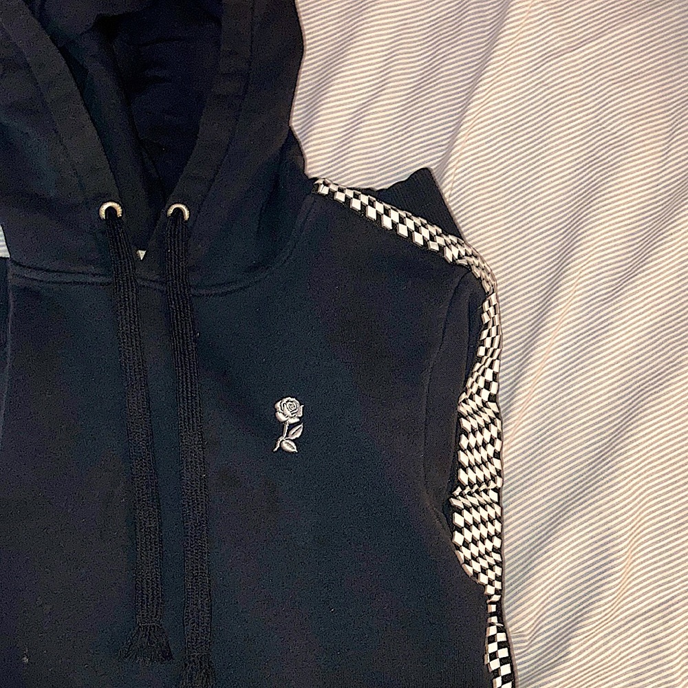 Empyre Black Rose Lg Hoodie